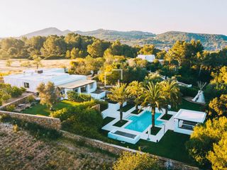 Bauernhof in Ca Na Negreta - Can Ramón. Casa rural excelentes de 5 dormitorios con 107m terraza en venta