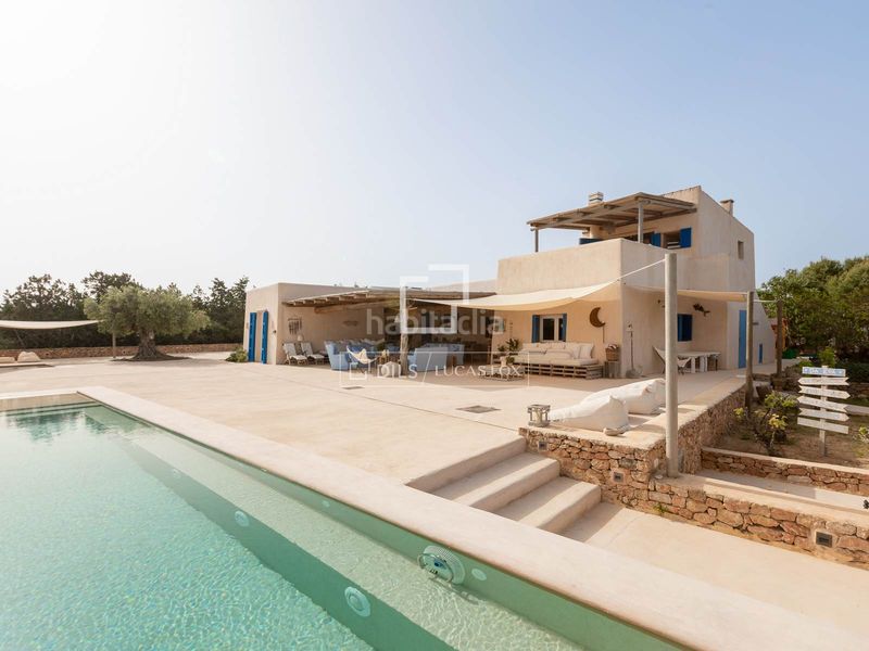 Foto f266a94d-c118-4d03-9a90-feacec86ca60. Xalet amb calefacció aparcament piscina a Formentera