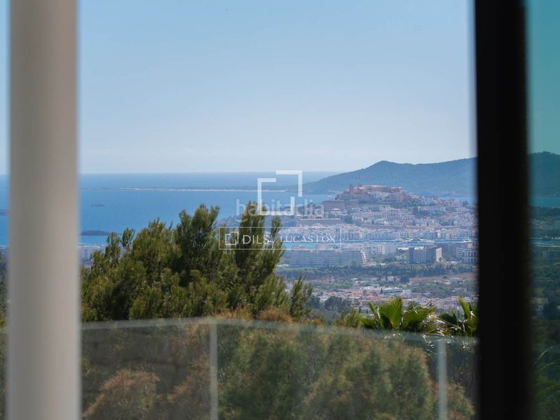 Foto b13dca47-5ea2-45c5-81af-fe5f5fdc1a7f. Xalet amb calefacció aparcament piscina a Can Furnet Santa Eulària