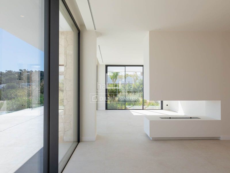 Foto efad4821-bd19-4dd5-ba33-9f02d553303b. Xalet amb aparcament piscina a Roca Llisa Santa Eulària