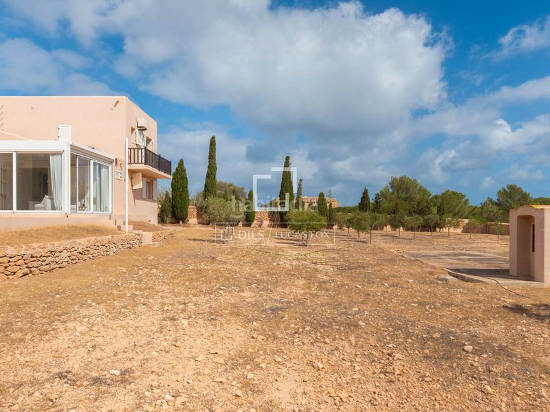 Foto 4896c214-2830-4321-832a-9cad2134e9e7. Xalet amb calefacció aparcament a Formentera