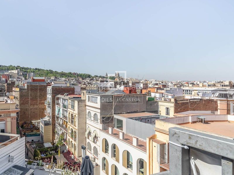 Foto c4f73c6f-794a-4e58-8dc5-729f088971d5. Àtic amb calefacció a El Poble Sec - Parc de Montjuïc Barcelona