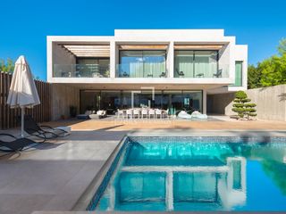 Xalet a Sant Agustí-Cala de Bou. Casa  villa en excelentes condiciones de 4 dormitorios en venta