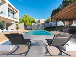 Chalet en Sant Agustí-Cala de Bou. Casa  villa excelentes de 4 dormitorios en venta en san josé, is