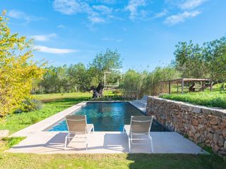 Chalet à Santa Eulària des Riu. Casa  villa de 7 dormitorios en venta en santa eulalia, islas ba