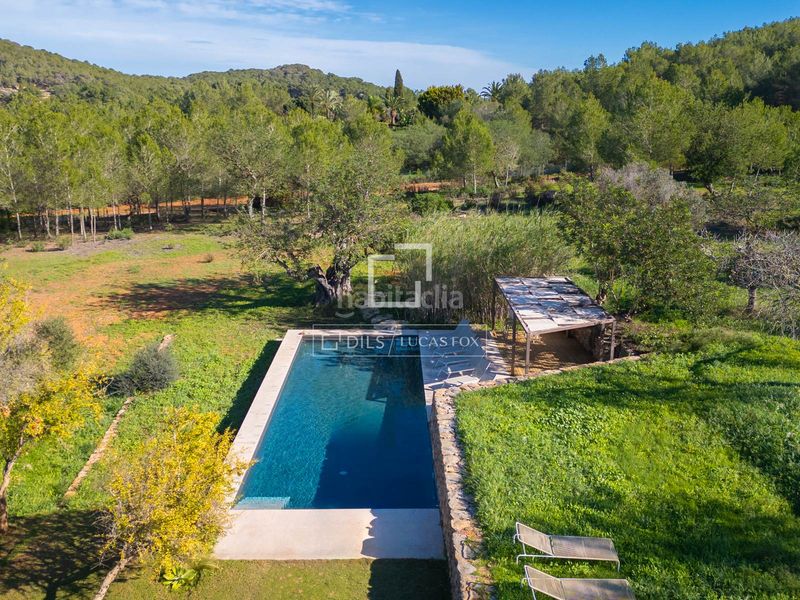 Foto 897eeba0-20a2-4672-8d9d-398124bc9986. Chalet casa villa excelentes de 7 dormitorios en venta en santa eulalia, islas baleares en Santa Eulària