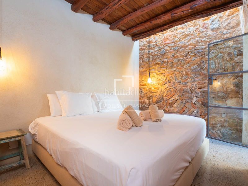 Foto a2262bef-7398-4f11-978b-b6a08a0b0c5d. Chalet casa villa excelentes de 7 dormitorios en venta en santa eulalia, islas baleares en Santa Eulària