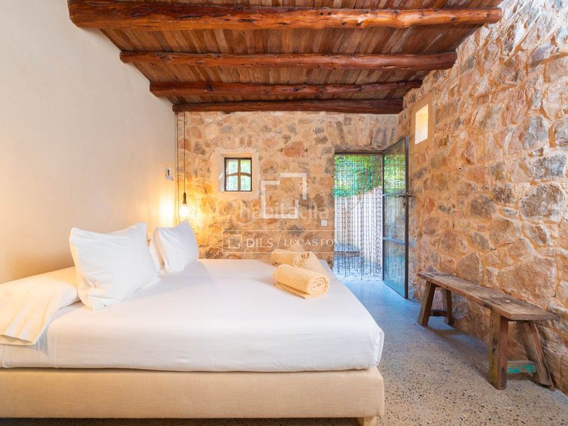 Foto b99c26c8-9116-4144-974e-e7b56ccd691d. Chalet casa villa excelentes de 7 dormitorios en venta en santa eulalia, islas baleares en Santa Eulària