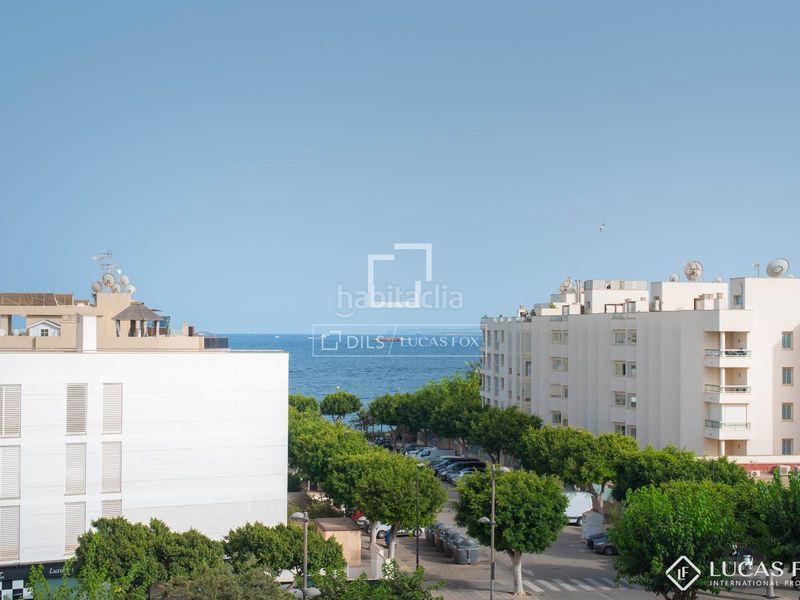 Foto a46aba15-ed80-49b8-92e9-1192e3e27ef4. Flat with parking pool in Ses Figueretes - Platja d'en Bossa - Cas Serres Ibiza
