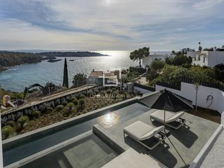 Xalet a Es Cubells. Casa  villa en excelentes condiciones de 4 dormitorios en venta