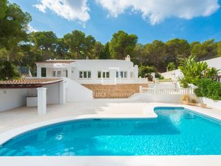 Masia a Cala Vedella-Cala Tarida. Casa rural de 3 dormitorios en venta en san josé, islas baleares