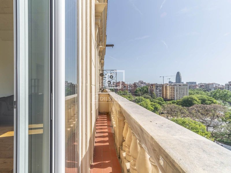 Foto ce57b672-b8ca-403f-86fb-42ce7cda3628. Àtic amb calefacció a Sagrada Família Barcelona