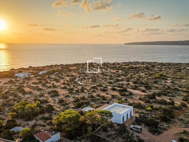 Foto b708dad8-6f3a-449f-be60-847e86912685. Xalet amb piscina a Formentera