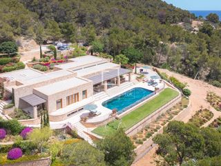 Chalet in Sant Carles. Casa  villa en excelentes condiciones de 6 dormitorios con 85,50