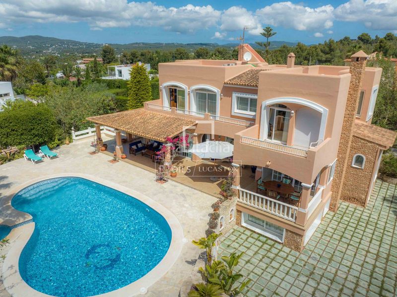 Foto fbe8d6e8-6af4-44b4-b2ef-95267494d0da. Xalet amb calefacció aparcament piscina a Jesús Santa Eulària