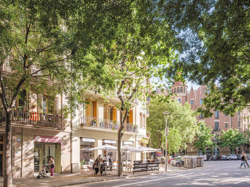 Foto 585a8697-e9cd-4f95-b2c0-8e04f3bea2e8. Àtic amb calefacció a Dreta de l´Eixample Barcelona
