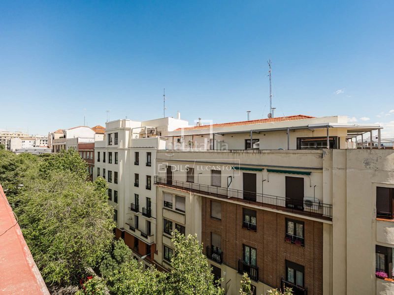 Foto d338fbf2-03a3-4db3-8cfc-8e85be3d3939. Àtic amb calefacció a Argüelles Madrid