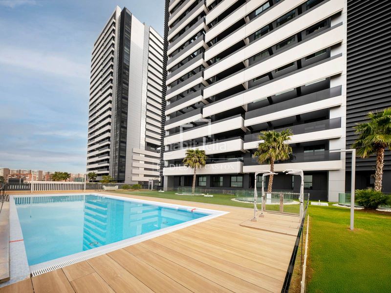 Foto a7cb82b9-d236-4195-a273-c9ffddf8d779. Pis amb calefacció aparcament piscina a Valdeacederas Madrid