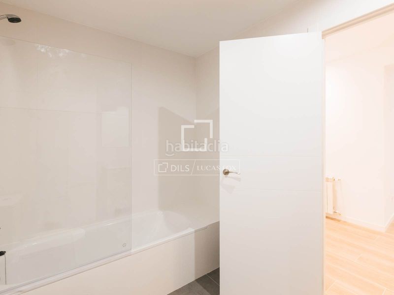 Foto 7d0a84b4-cd38-4da1-bf12-06a8ef8506ac. Rent flat with pool in Castilla Madrid