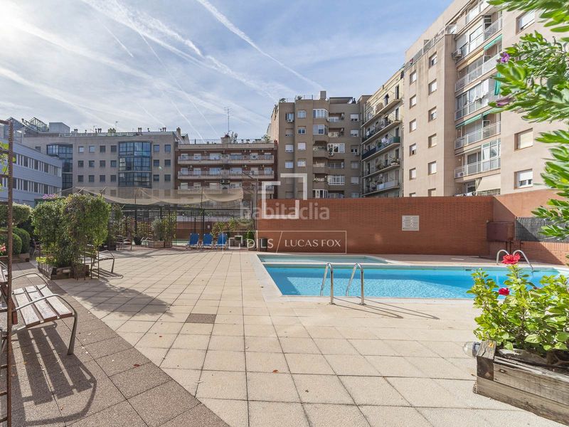 Foto 3e72479b-3253-4339-88fd-1da77633056d. Àtic amb calefacció piscina a La Nova Esquerra de l´Eixample Barcelona