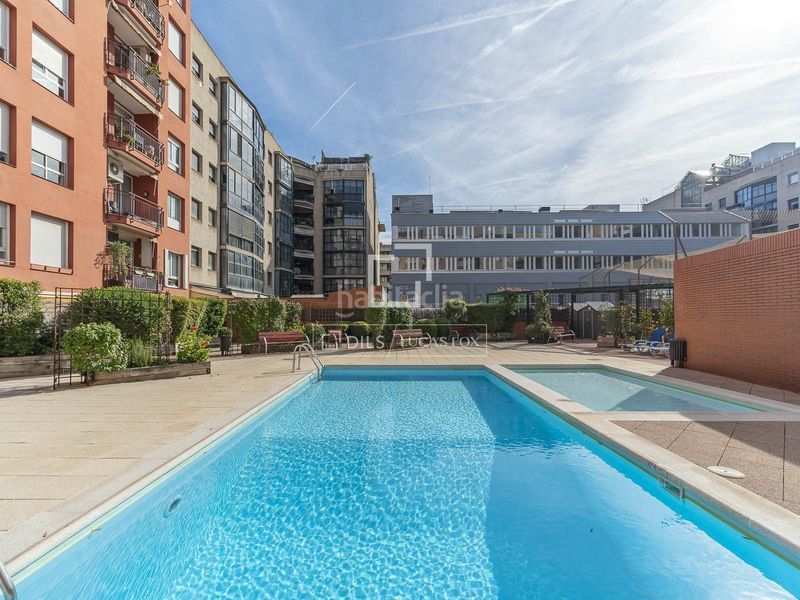 Foto 50a31eff-b623-4b8f-8934-25d56769ae11. Àtic amb calefacció piscina a La Nova Esquerra de l´Eixample Barcelona