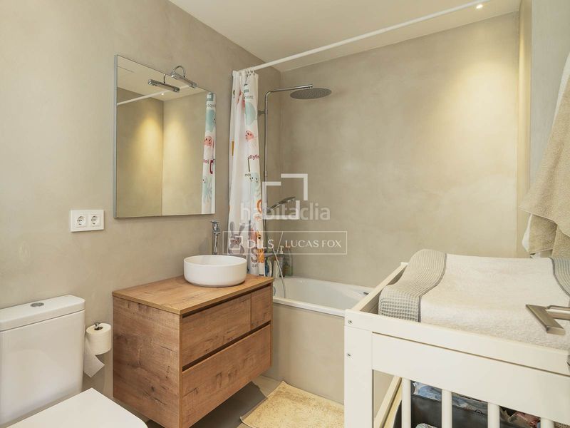 Foto c830b6a3-6383-4224-8f42-643737441daa. Àtic amb calefacció piscina a La Nova Esquerra de l´Eixample Barcelona