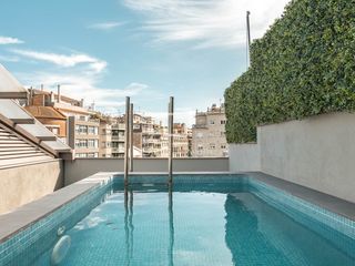 Àtic a Putget - Farró. Ático reformado con piscina privada y parking en sant gervassi
