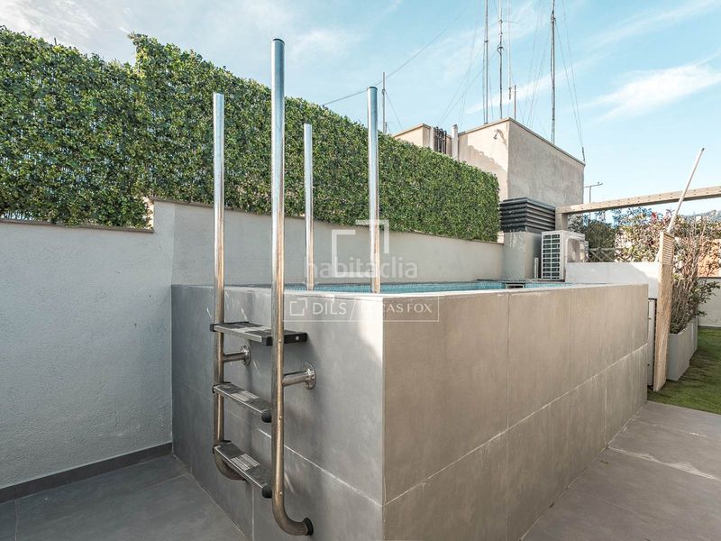 Foto 78f8c435-4670-482e-8be9-d0d77cd8fc28. Àtic amb calefacció aparcament piscina a Putget - Farró Barcelona