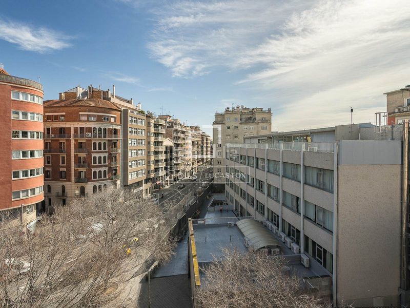 Foto bc83488b-e13c-432a-b32c-3ea16b8e4b0f. Àtic amb calefacció aparcament piscina a Putget - Farró Barcelona