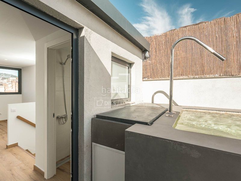 Foto cd812955-8f5a-40bf-9087-155724954a90. Àtic amb calefacció aparcament piscina a Putget - Farró Barcelona