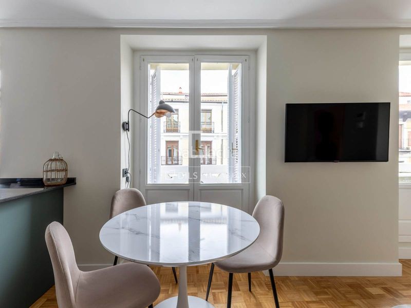 Foto c7d38da0-4c48-444a-8193-33783935c3d2. Rent flat with heating in Sol Madrid