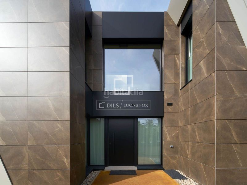 Foto 2f2e8a52-89b8-4a8b-b486-812c597f6af9. Chalet impresionante villa de obra nueva de 4 dormitorios con 297 m exteriores en venta en Torrelodones