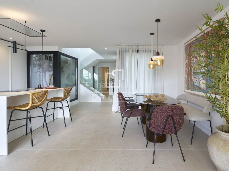 Foto 6a68c861-f700-41b3-a965-5be0aa8bf4d5. Chalet impresionante villa de obra nueva de 4 dormitorios con 297 m exteriores en venta en Torrelodones
