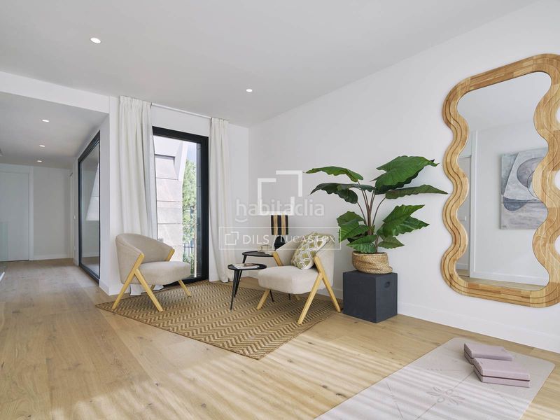 Foto e8633df9-b5a9-4165-ab32-0200b28d42e6. Chalet impresionante villa de obra nueva de 4 dormitorios con 297 m exteriores en venta en Torrelodones
