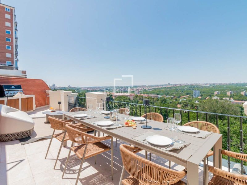 Foto ddcb15dd-e23c-402b-9414-b93ee66182e8. Rent flat in Argüelles Madrid
