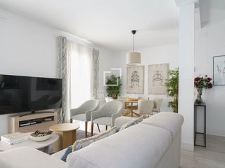 Miete Etagenwohnung in Lista. Piso en excelentes condiciones de 2 dormitorios en alquiler en l