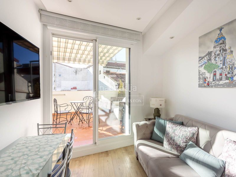 Foto 2c49fcce-288c-427d-8bdc-958b5a69601f. Rent flat with heating in Cortes-Huertas Madrid