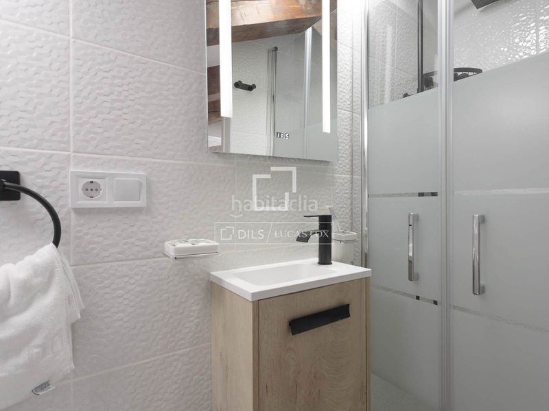 Foto fa119a1f-2214-4225-a194-9f87a339874e. Rent flat with heating in Cortes-Huertas Madrid