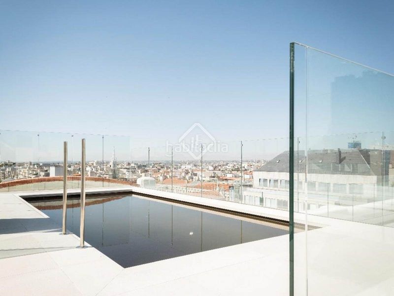 Foto 73730d43-4c0e-4e1a-a604-4358d52b26f7. Àtic amb calefacció aparcament piscina a Lista Madrid