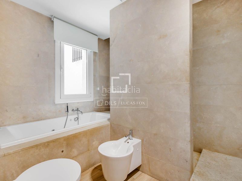 Foto bc894ab6-51d0-4424-8419-95620632198f. Xalet amb piscina a urbanización La Moraleja La Moraleja