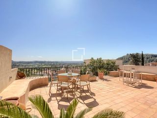 Bauernhof in Selva. Casa rural de 5 dormitorios en venta en centro de mallorca, isla