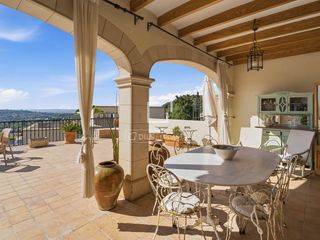 Bauernhof in Selva. Casa rural de 5 dormitorios en venta en mancor de la vall, islas