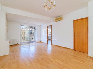 Piso en Sant Gervasi - Galvany. Piso con tres dormitorios y terraza 7m en venta en sant gervasig