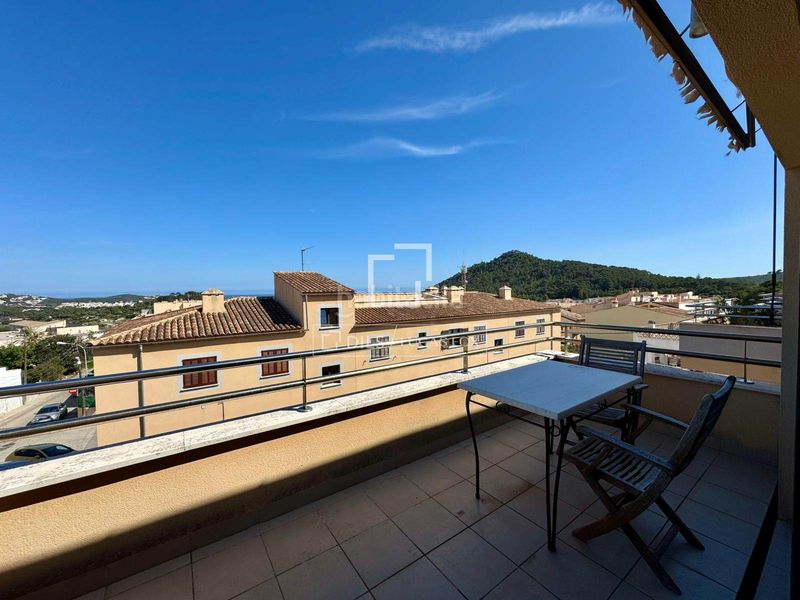 Foto dd688eec-6d74-4409-ac2c-386d340ea933. Dachwohnung mit heizung parking pool in Capdepera poble Capdepera