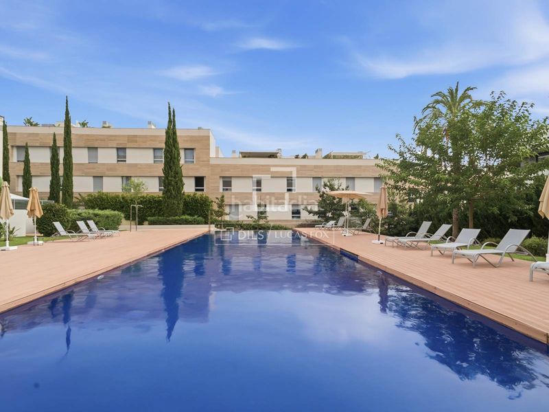 Foto 39d9b8d3-a5b8-4aa6-986a-45c295afbf53. Pis amb calefacció aparcament piscina a Son Vida Palma de Mallorca