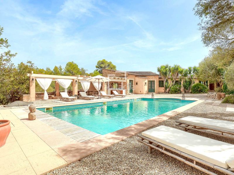 Foto bd0cbb06-464a-4ce7-b17a-b004f686e695. Xalet amb calefacció aparcament piscina a Montuïri