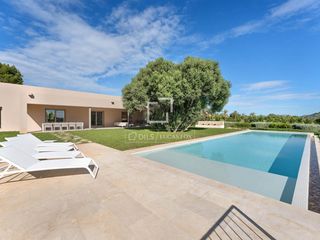 Masia a Canyamel. Finca de estilo minimalista con privacidad y preciosas vistas en