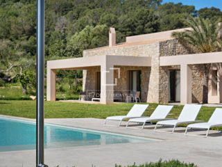 Masía en Canyamel. Preciosa finca rústica de obra nueva en venta en canyamel