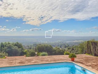 Xalet a Puntiró. Encantadora finca en puntiró con piscina, árboles y privacidad,