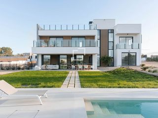 Xalet a Son Gual. Casa  villa en excelentes condiciones de 4 dormitorios con 143m